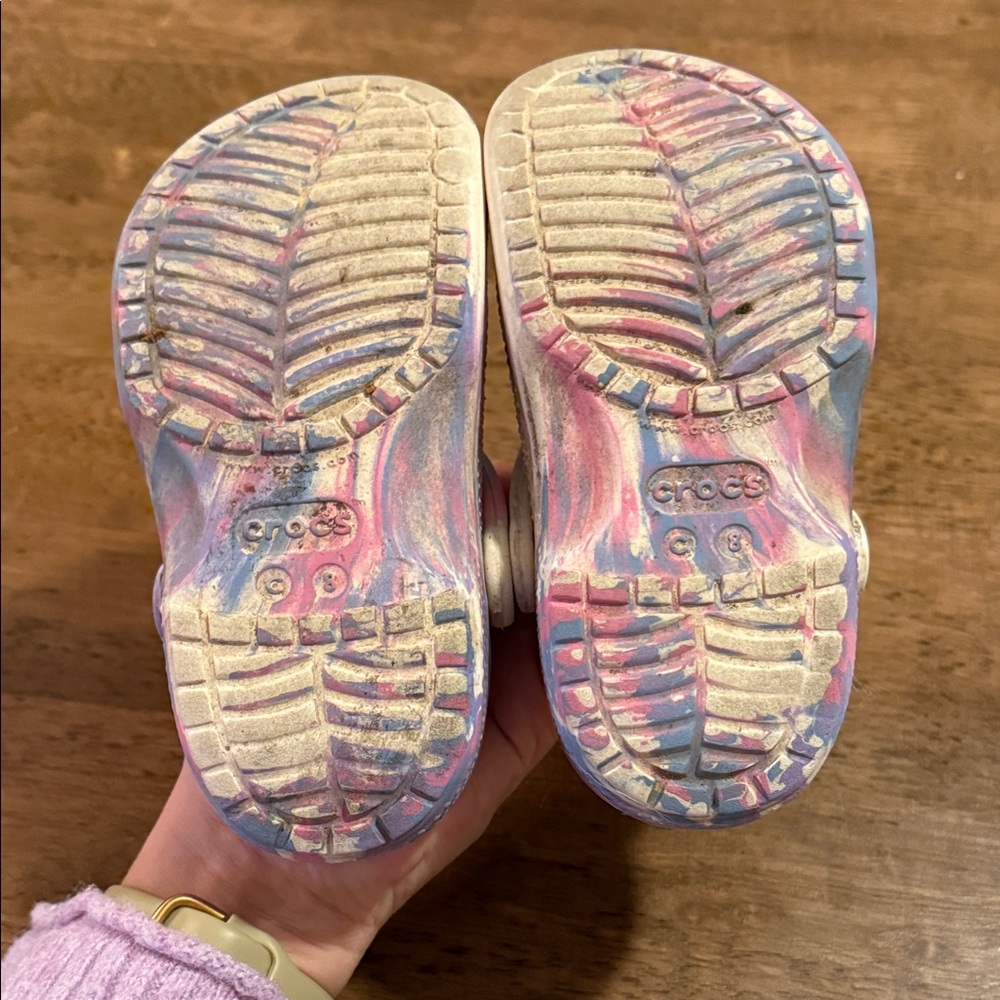 CROCS Kids' Pastel Swirl Clogs - Picture 5 of 5
